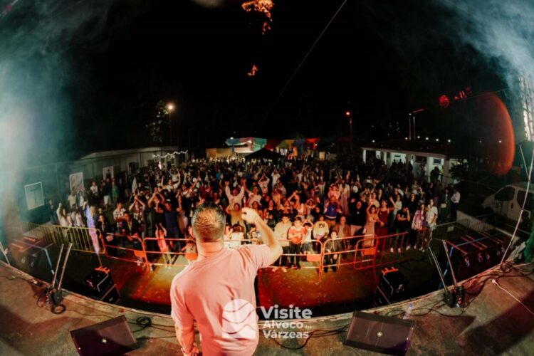 Alvoco das Várzeas triplicou o número de habitantes durante o Arraial Social