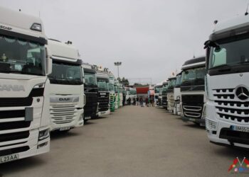 Mais de uma centena de camiões invadiu a vila de Tábua