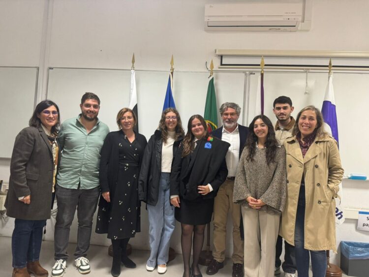 Associação de Estudantes da ESTGOH conta com nova direção. Susana Rhodes é a nova presidente