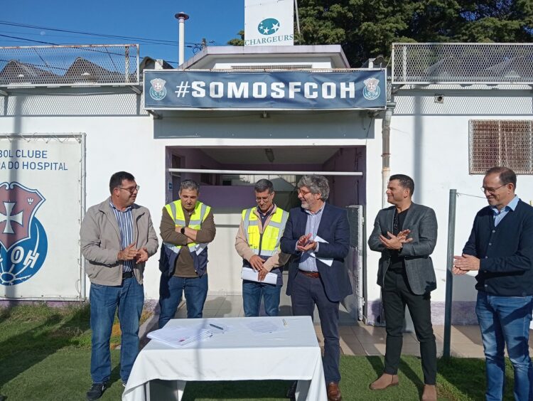 Assinado o auto de consignação para requalificação do Estádio Municipal. Investimento supera um milhão de euros