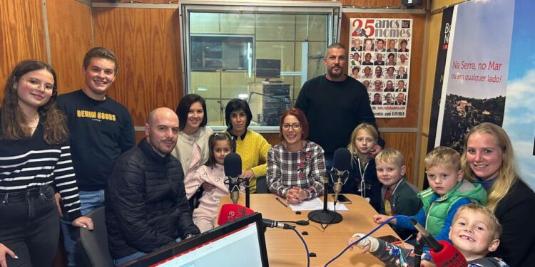 Tradições natalícias: A Escola e o Meio promove encontro intercultural