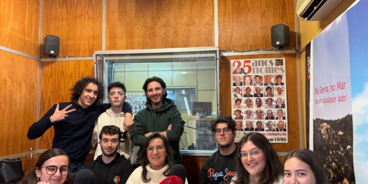 Como vai a experiência no ensino superior? Ex-locutores regressam para programa especial