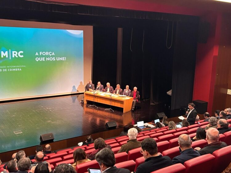 Região de Coimbra aprova orçamento de cerca de 22 milhões de euros para 2025