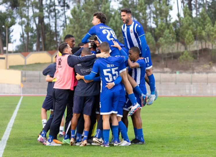 Jogadores do FCOH recusaram treinar por atrasos nos salários