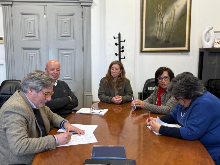 Município assina acordo coletivo de empregador público com o STFPS Centro