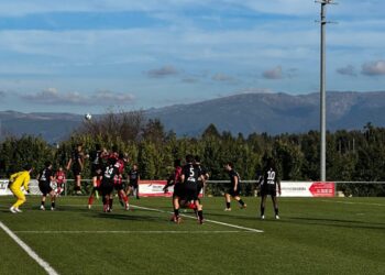 AD Lagares da Beira perde com a Académica em jogo com arbitragem desastrosa