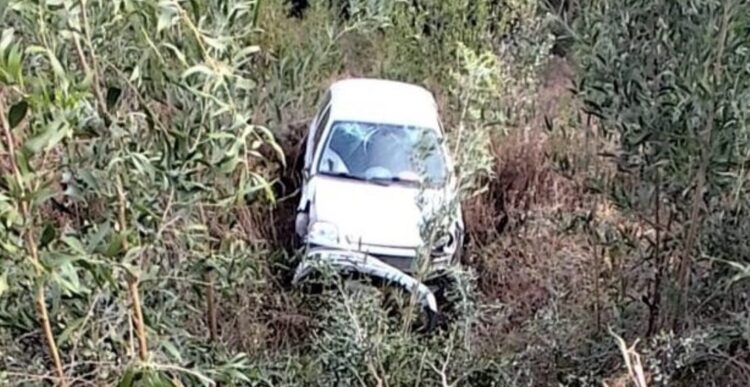 Jovem de 21 anos fica ferido em despiste no IC6