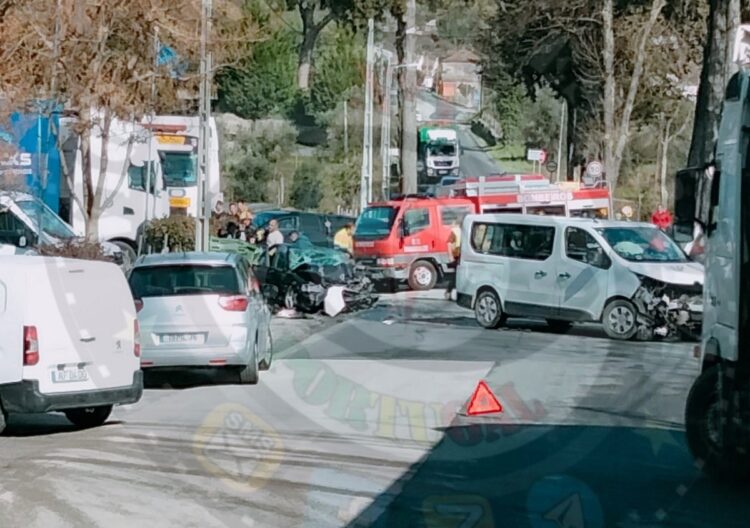 Colisão seguida de atropelamento faz 10 feridos em Mangualde