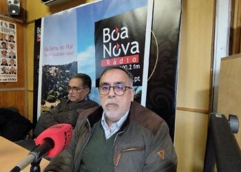 “O PSD não foi capaz de encontrar uma figura de proa” e mostra ao CDS/PP que: “quem manda aqui sou eu”