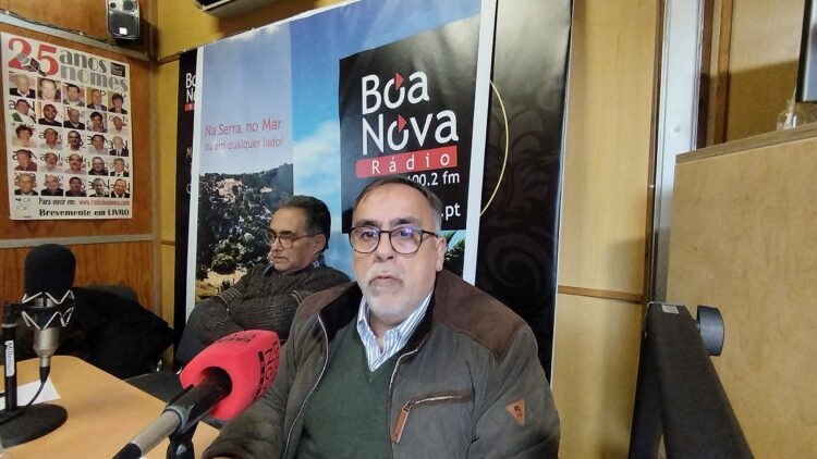 “O PSD não foi capaz de encontrar uma figura de proa” e mostra ao CDS/PP que: “quem manda aqui sou eu”