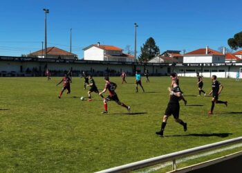 Dérbi regional na Divisão Elite da AFCoimbra acaba em empate