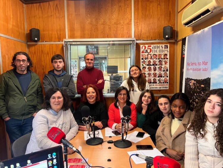 “A Escola e o Meio” recebe Natália Amaral. É coordenadora do 1.º Ciclo e Campus Educativo de Oliveira do Hospital