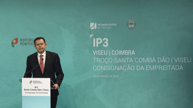 Montenegro promete transformar IP3 em autoestrada de “uma ponta à outra”