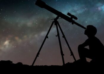 Alunos do AEOH e Clube de Astronomia promovem observação noturna