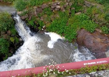 Meruge: Rio Cobral sofre “mais uma descarga brutal”