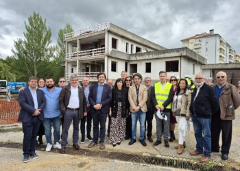 Candidatos do PS visitaram os “grandes investimentos” feitos na educação e na saúde em Oliveira do Hospital