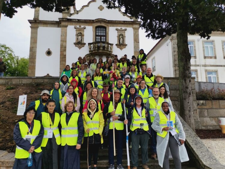 Mais de 50 peregrinos de Oliveira do Hospital seguem em direção a Fátima