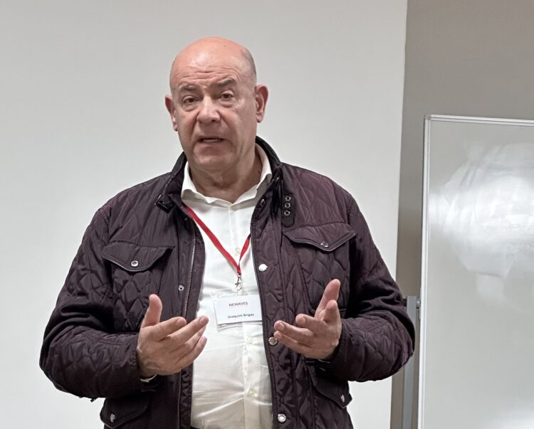 Newaves: IPG quer liderar novo consórcio para capacitação de rádios locais