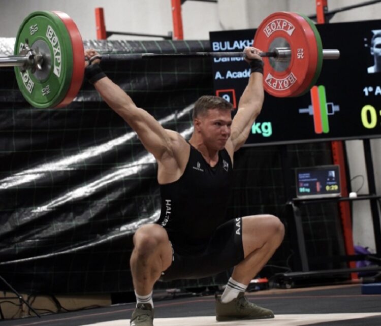 Danil Bulakhov com nova conquista no Campeonato Nacional de Halterofilismo