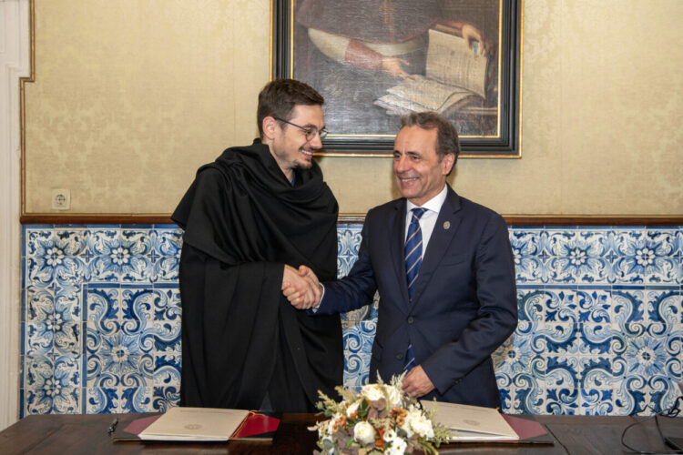 Universidade de Coimbra reforça apoio financeiro anual à Associação Académica