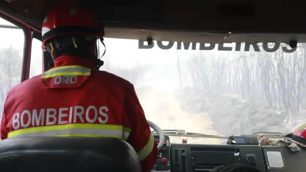 Bombeiro ferido com gravidade na Covilhã foi para o bloco operatório Bombeiro ferido com gravidade na Covilhã foi para o bloco operatório