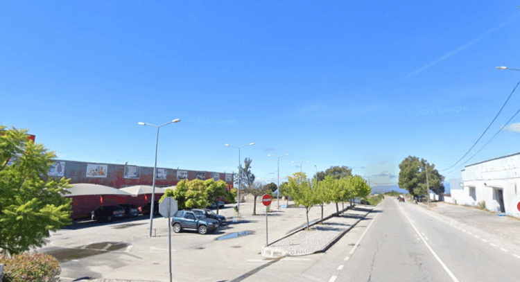 Carteira furtada do interior de um carro em Oliveira do Hospital