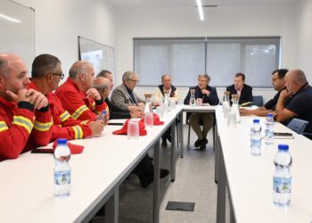 Secretário de Estado da Proteção Civil rejeita críticas: “Nunca vai existir um carro e um bombeiro para colocar ao lado de todas as casas”