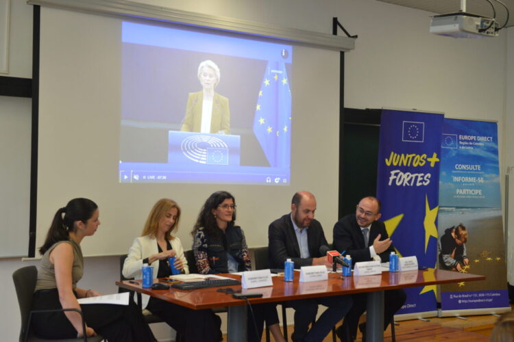 EUROPE DIRECT Região de Coimbra e de Leiria promoveu sessão para debater o Estado da União 2025: da Defesa à Habitação