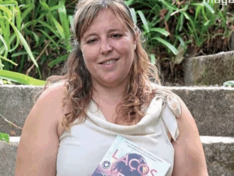 Agora é que me livro!: «Sempre sonhei em escrever, mas nunca pensei que se realizasse», comenta Vera Rodrigues