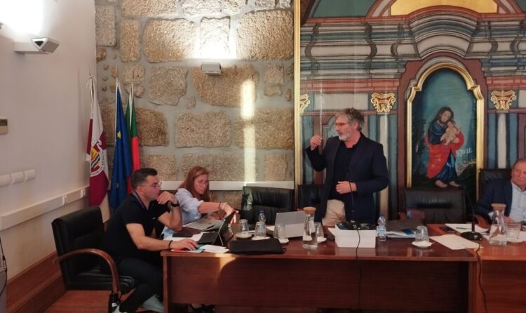 Despedidas e balanços na última Assembleia Municipal de Oliveira do Hospital