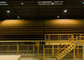 Sonae Arauco desenvolve nova geração de MDF que junta fibra de madeira reciclada e resina renovável