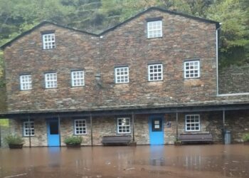 Derrocadas e inundações cortam estrada de acesso ao Piódão