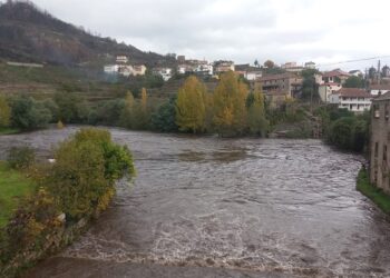Cheias no rio Alva voltam a destruir a ilha do Picoto em Avô