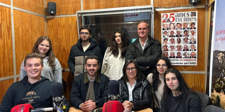 ‘Por onde andam os nossos alunos crescidos?’ A Escola e o Meio recebe ex-aluno, agora professor de História