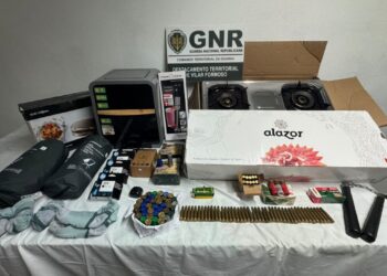 Região: Constituída arguida por compras de 3.000 euros com cartão sem autorização