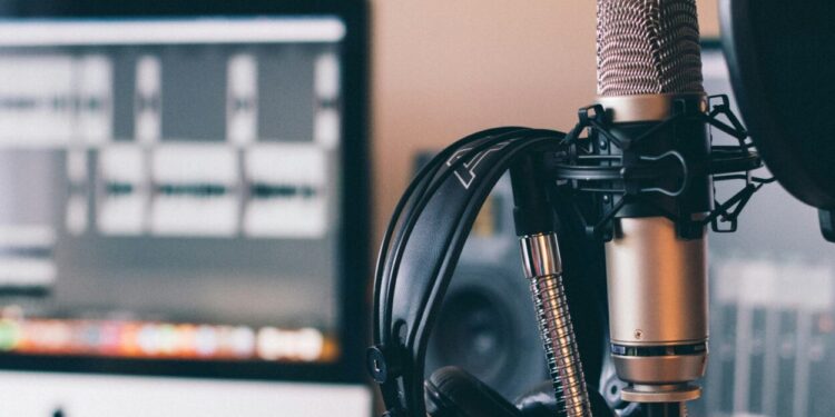 Da antena ao digital: Como 40 anos transformaram a Rádio Boa Nova