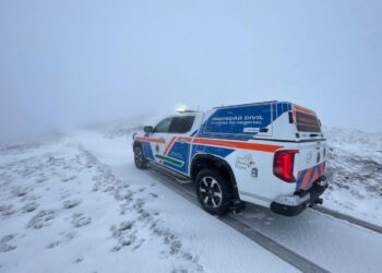 Neve corta acessos em Oliveira do Hospital. Município apela à prudência