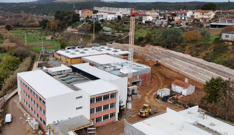 Município de Arganil investe mais de 800 mil euros em mobiliário e equipamento escolar