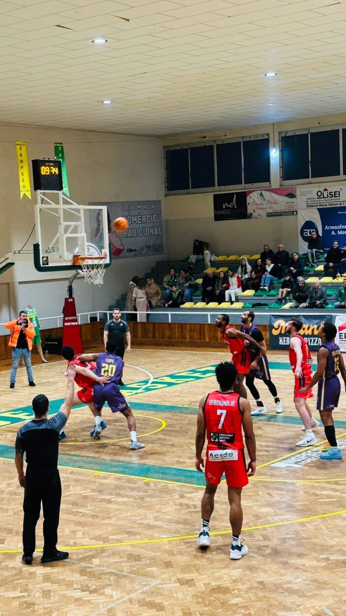 Basquetebol: Sampaense abre 2026 a perder frente ao Illiabum