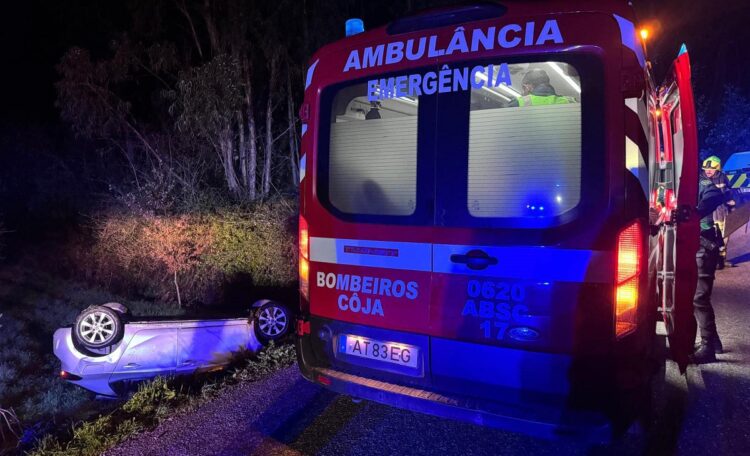 Carro despista-se em Arganil