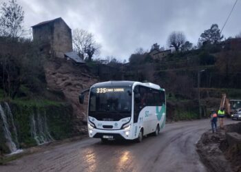 Normalizados acessos a Aldeia das Dez após deslizamento de terras na EM508