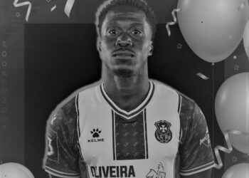 Ex-jogador do FCOH morre aos 27 anos: Caiu inanimado durante um jogo