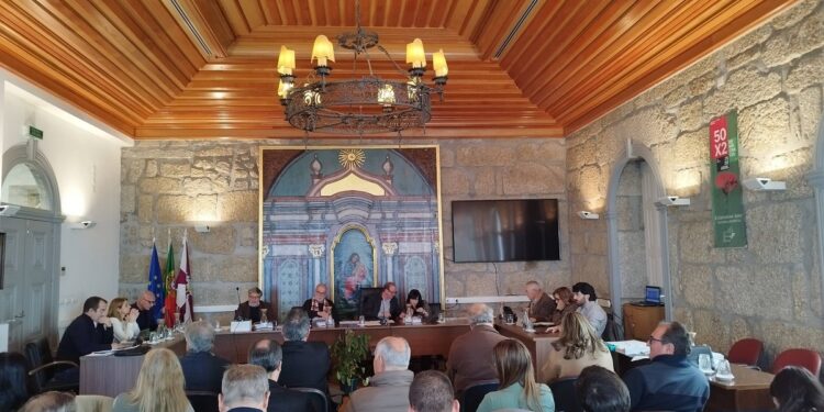 Assembleia Municipal de Oliveira do Hospital reúne hoje em sessão ordinária