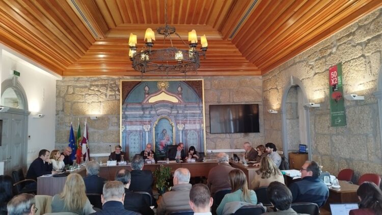 Assembleia Municipal de Oliveira do Hospital reúne hoje em sessão ordinária