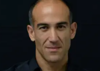 Agora é que me livro!: «Este livro inicia uma nova série e é o meu primeiro romance histórico», revela Nuno Nepomuceno