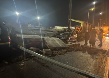 Muro de Campo Desportivo desaba em Tábua: há viaturas debaixo dos escombros