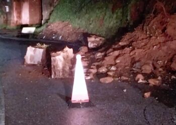 Deslizamento de terras condiciona EN230 em Alvoco das Várzeas