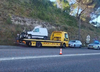 Coimbra: Colisão entre ligeiro e pesado de mercadorias faz um morto no IC2