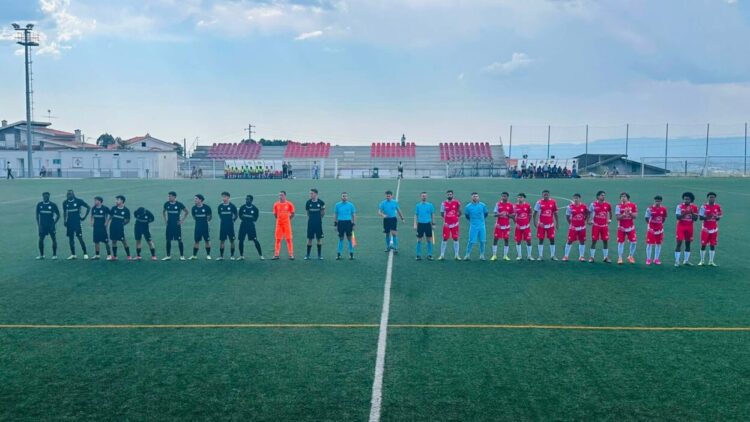 Nogueirense regressa aos nacionais preparado para o novo desafio, mas marcador não vai além do "um igual" com o Sertanense Nogueirense regressa aos nacionais preparado para o novo desafio, mas marcador não vai além do “um igual” com o Sertanense