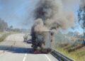 Camião incendeia-se e corta IC6 Camião incendeia-se e corta IC6